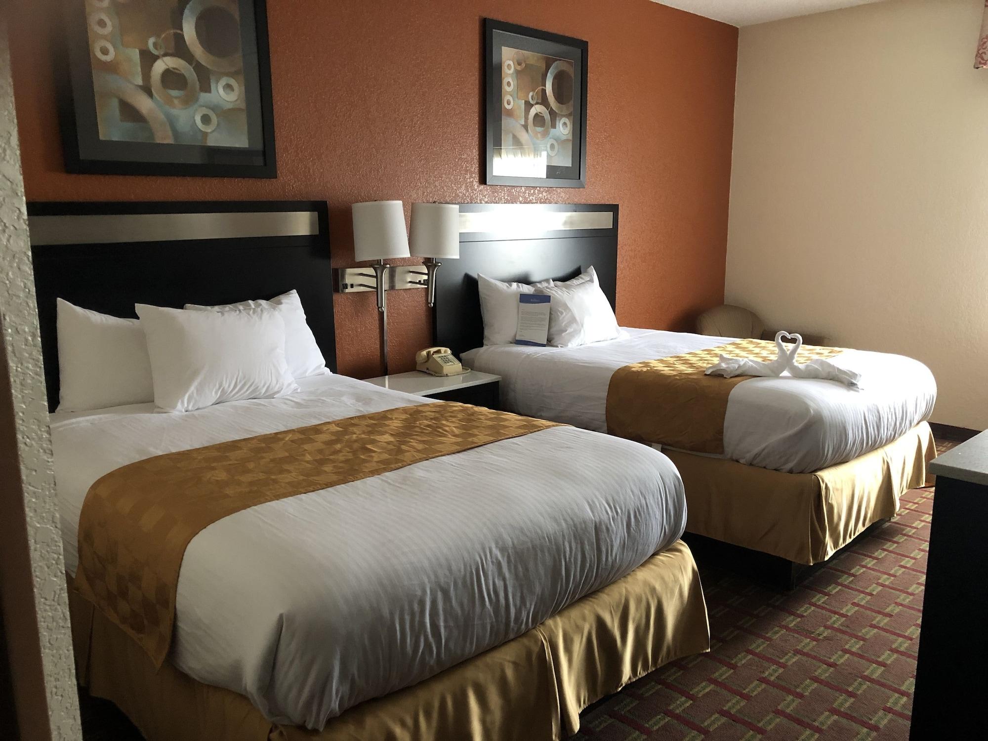 Baymont By Wyndham Cincinnati Sharonville Bagian luar foto