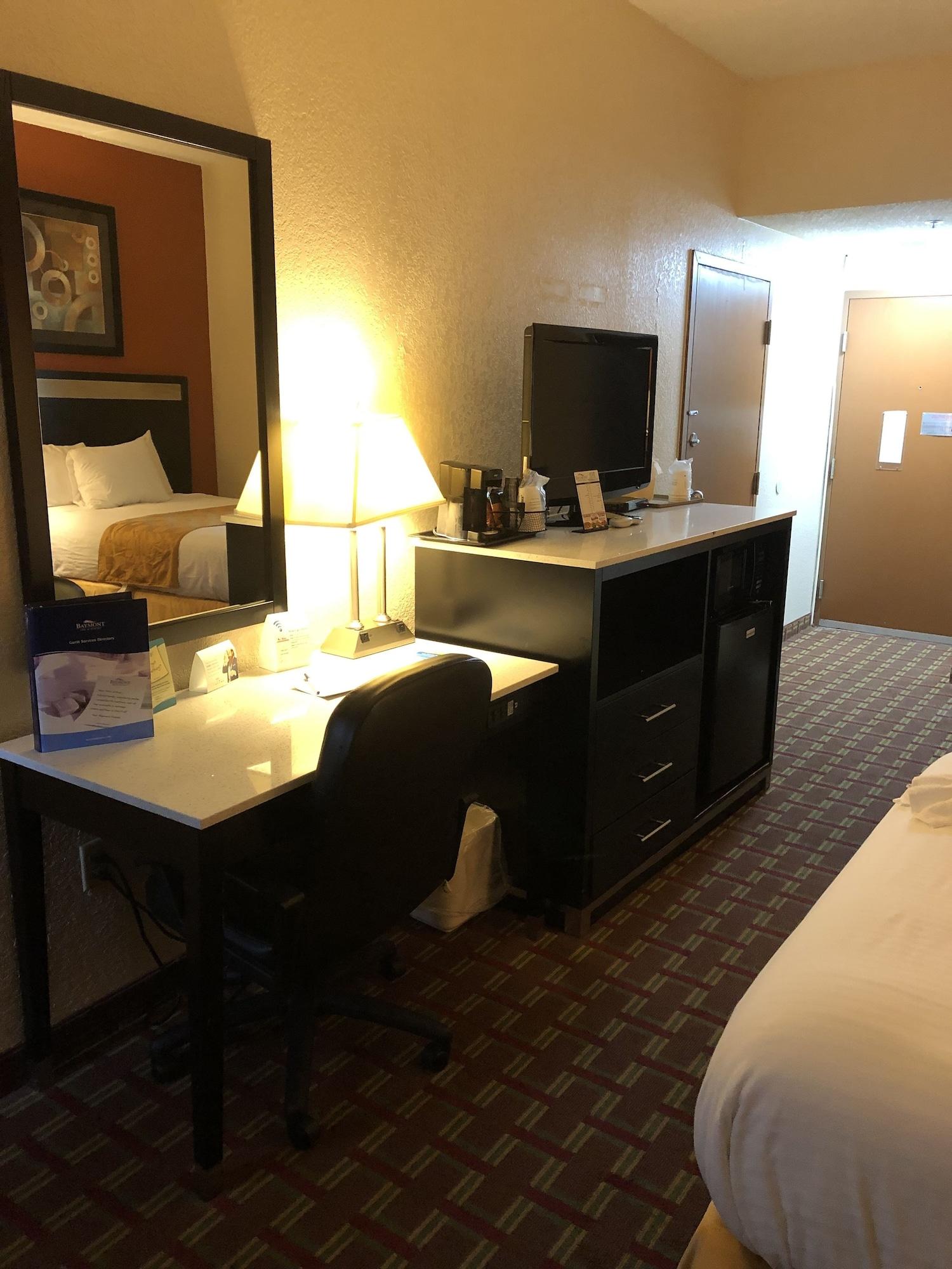 Baymont By Wyndham Cincinnati Sharonville Bagian luar foto