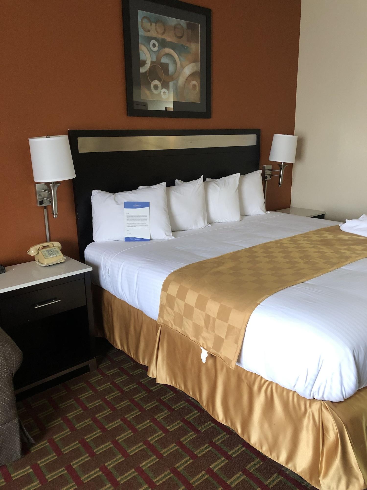 Baymont By Wyndham Cincinnati Sharonville Bagian luar foto