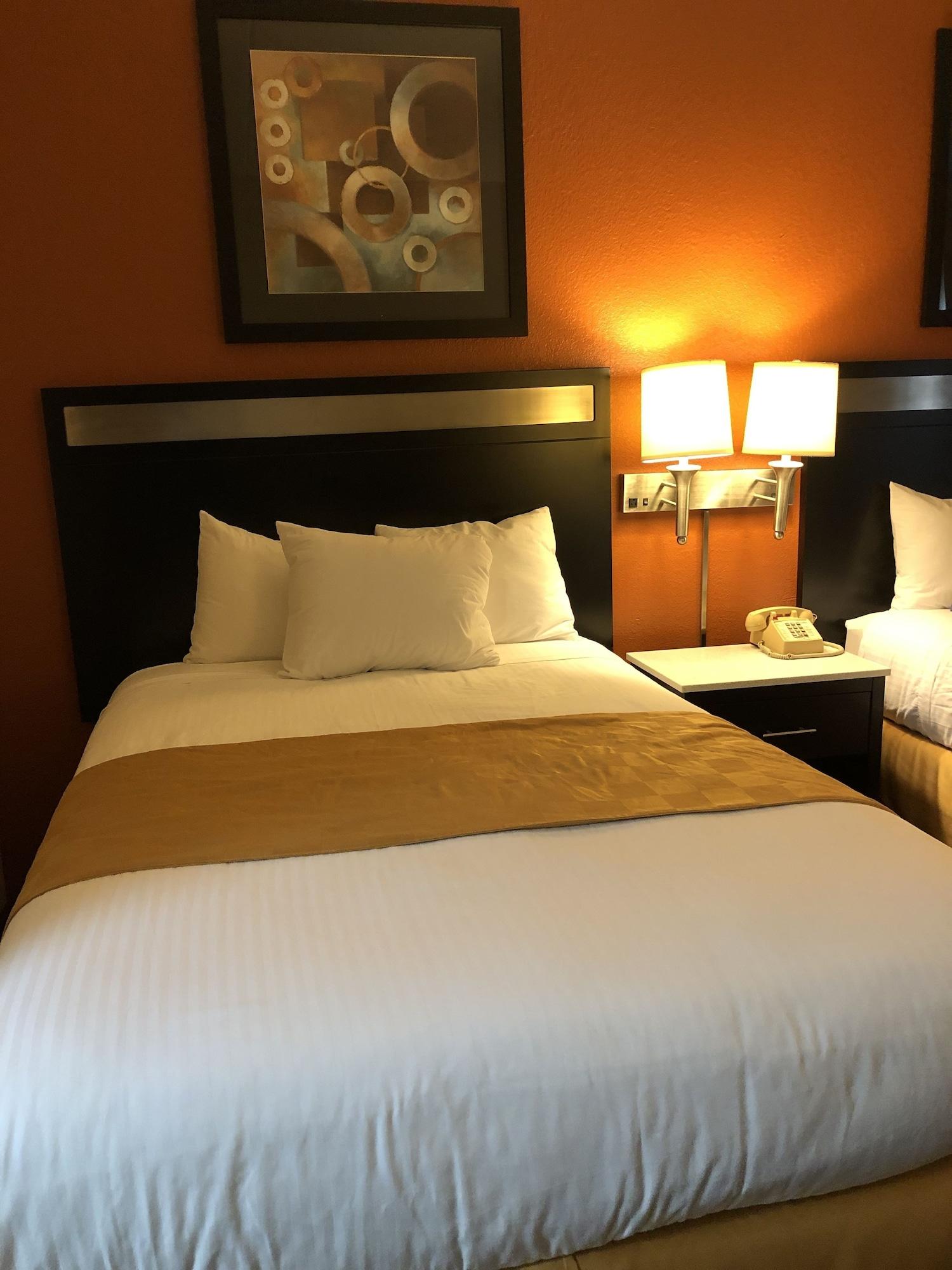 Baymont By Wyndham Cincinnati Sharonville Bagian luar foto