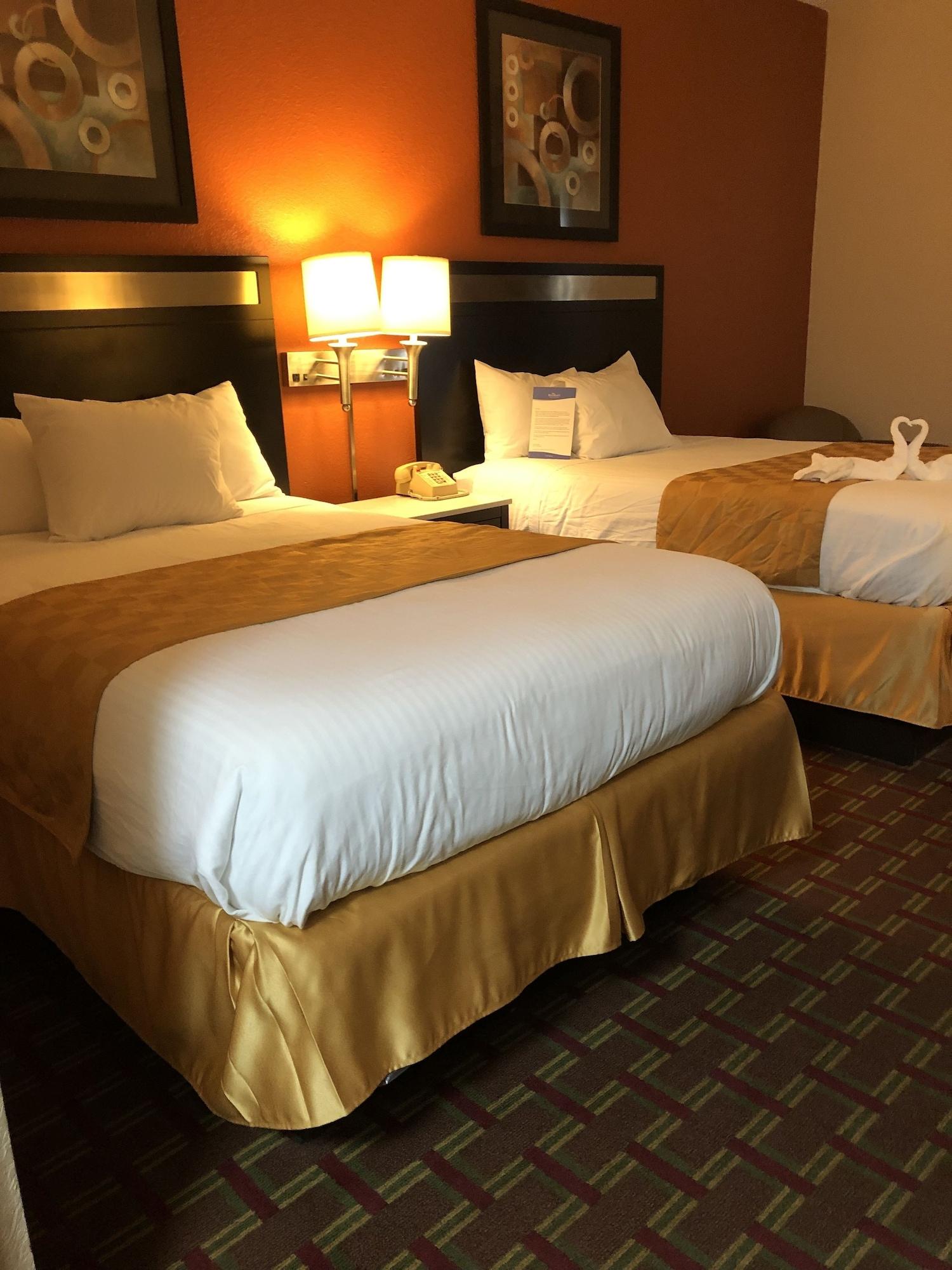 Baymont By Wyndham Cincinnati Sharonville Bagian luar foto