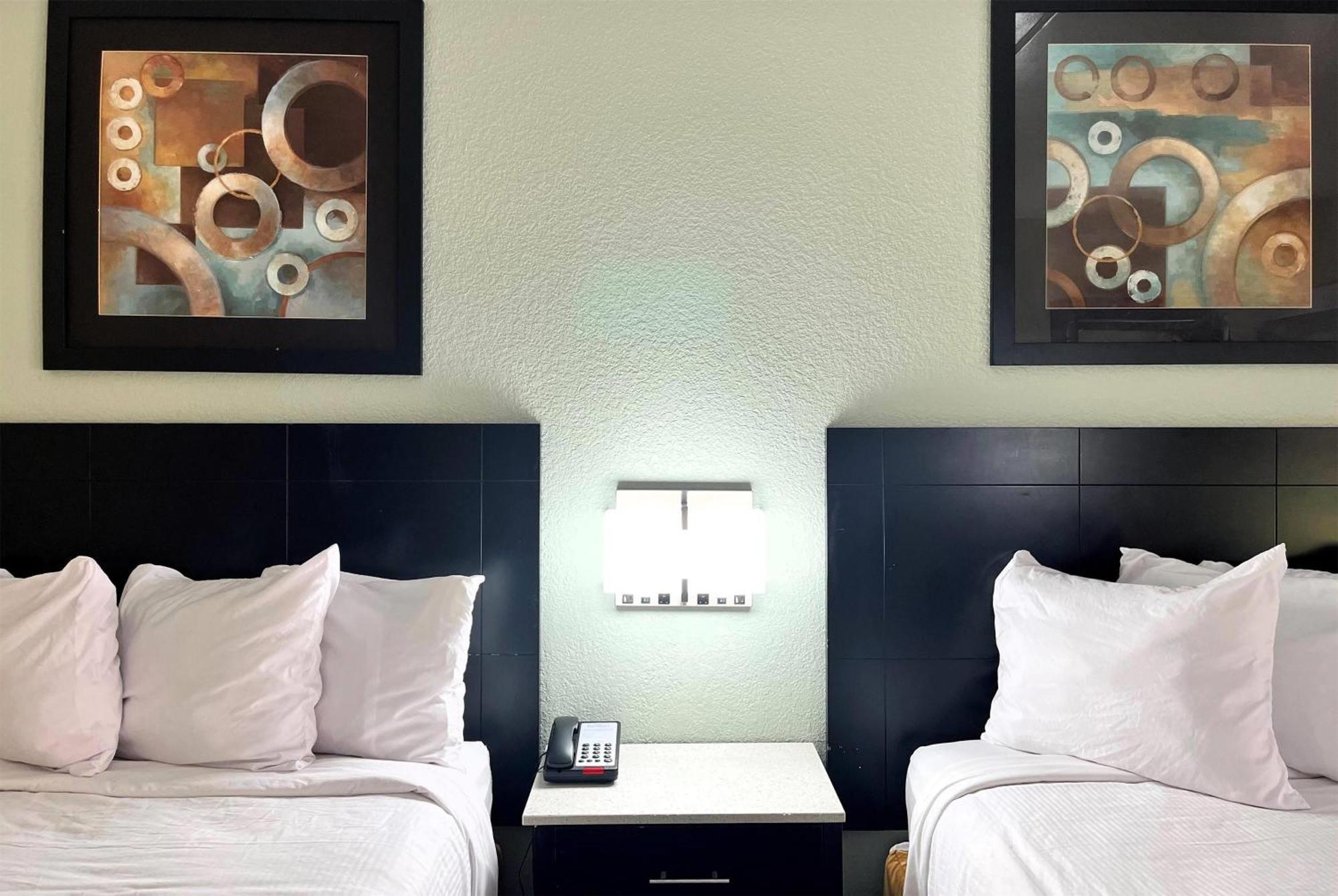 Baymont By Wyndham Cincinnati Sharonville Bagian luar foto