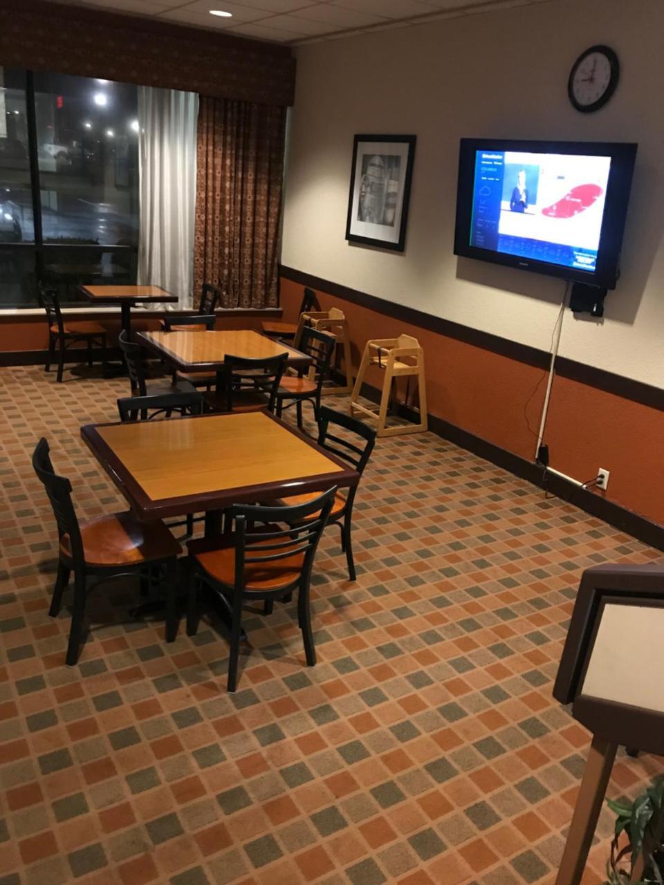 Baymont By Wyndham Cincinnati Sharonville Bagian luar foto